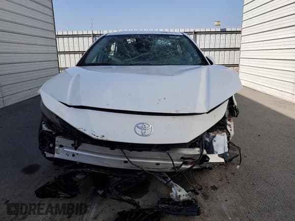 ✅ 2025 Toyota Camry LE • VIN: 4T1DAACK9SU523235 • Lot: 90798885. Listed on Copart with 35,690 mi. Free auction sales archive from the USA and detailed vehicle history report at DreamBid. Image 5.