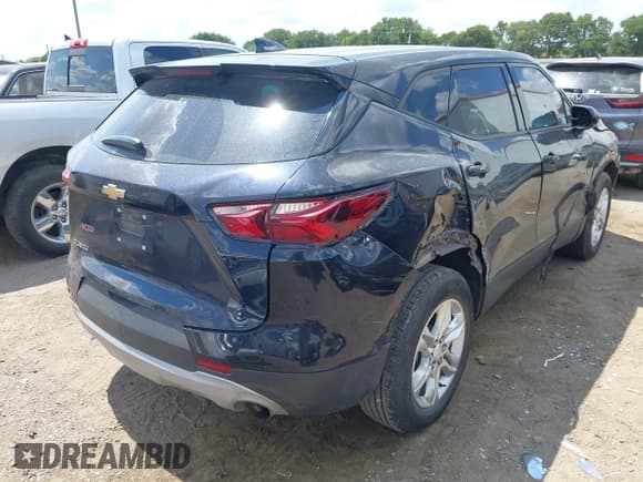 ✅ 2020 Chevrolet Blazer LT • VIN: 3GNKBBRA2LS610139 • Лот: 42914808. Опубликован ранее на IAAI с пробегом 70 225 миль. Бесплатный доступ к архиву аукционных продаж из США и подробный отчёт об истории автомобиля на DreamBid. Изображение 4.