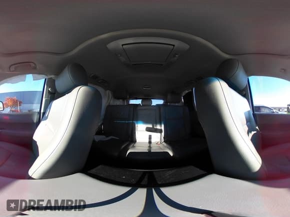 ✅ 2016 Toyota Sequoia Limited • VIN: 5TDJY5G16GS140022 • Лот: 40995557. Опубликован ранее на IAAI с пробегом 116 032 миль. Бесплатный доступ к архиву аукционных продаж из США и подробный отчёт об истории автомобиля на DreamBid. Изображение 18.