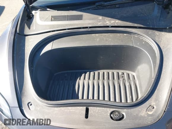 ✅ 2024 Tesla Model 3 • VIN: 5YJ3E1EA7RF736647 • Lot: 41372410. Wystawiony na IAAI z przebiegiem 12 889 mil. Bezpłatny archiwum sprzedaży aukcyjnych z USA i szczegółowy raport historii pojazdu na DreamBid. Zdjęcie 10.