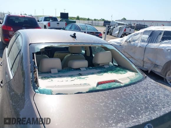 ✅ 2014 Volkswagen Jetta TDI w/Premium/Nav • VIN: 3VWLL7AJ8EM387791 • Lot: 42555967. Listed on IAAI with 218,829 mi. Free auction sales archive from the USA and detailed vehicle history report at DreamBid. Image 13.