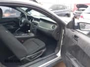 ✅ 2010 Ford Mustang GT • VIN: 1ZVBP8CH3A5138766 • Лот: 42636227. Опубликован ранее на IAAI с пробегом 180 832 миль. Бесплатный доступ к архиву аукционных продаж из США и подробный отчёт об истории автомобиля на DreamBid. Изображение 5.