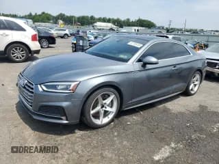 ✅ 2019 Audi A5 Premium Plus • VIN: WAUTNAF56KA007715 • Лот: 62760455. Опубликован ранее на Copart с пробегом 72 412 миль. Бесплатный доступ к архиву аукционных продаж из США и подробный отчёт об истории автомобиля на DreamBid. Изображение 1.
