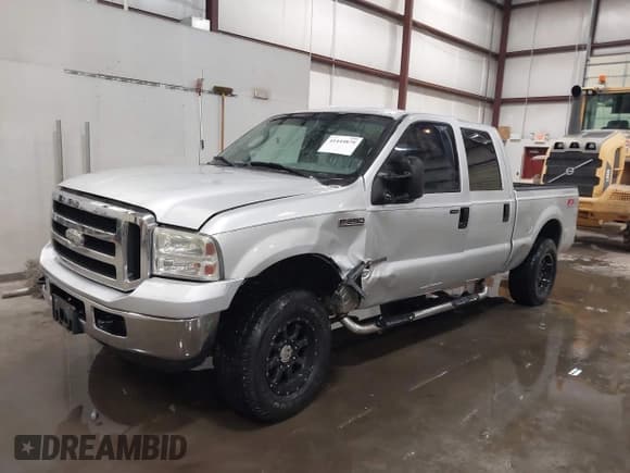 ✅ 2006 Ford F-250 XL • VIN: 1FTSW21PX6ED38127 • Lot: 41444879. Listed on IAAI with 209,064 mi. Free auction sales archive from the USA and detailed vehicle history report at DreamBid. Image 2.
