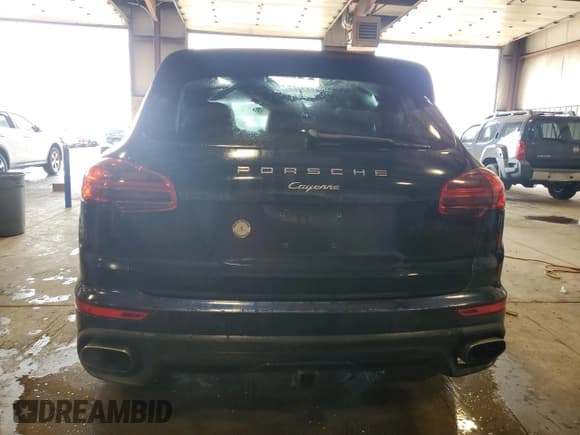 ✅ 2016 Porsche Cayenne • VIN: WP1AA2A29GLA09185 • Lot: 59477665. Listed on Copart with 90,224 mi. Free auction sales archive from the USA and detailed vehicle history report at DreamBid. Image 6.
