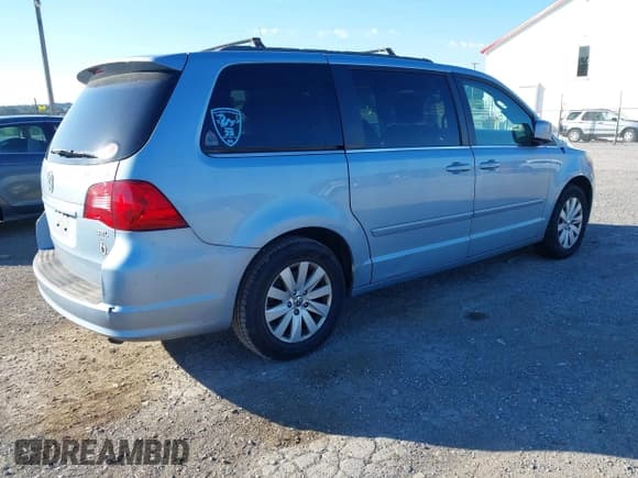 ✅ 2012 Volkswagen Routan SEL • VIN: 2C4RVACG1CR321661 • Лот: 43073347. Опубликован ранее на IAAI с пробегом 171 828 миль. Бесплатный доступ к архиву аукционных продаж из США и подробный отчёт об истории автомобиля на DreamBid. Изображение 4.