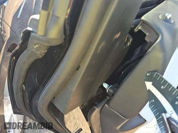 ✅ 2025 Chevrolet Traverse AWD High Country • VIN: 1GNEVKRS6SJ176899 • Lot: 43658756. Wystawiony na IAAI z przebiegiem 18 060 mil. Bezpłatny archiwum sprzedaży aukcyjnych z USA i szczegółowy raport historii pojazdu na DreamBid. Zdjęcie 35.