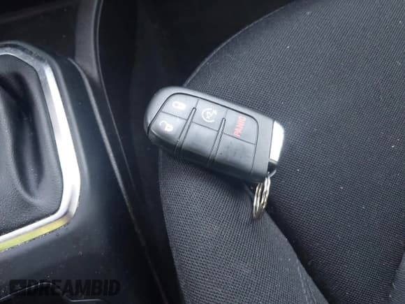 ✅ 2020 Jeep Renegade Latitude • VIN: ZACNJBBB2LPK99984 • Lot: 42916487. Listed on IAAI with 46,933 mi. Free auction sales archive from the USA and detailed vehicle history report at DreamBid. Image 11.