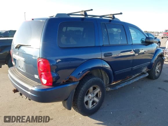 ✅ 2005 Dodge Durango SLT • VIN: 1D4HB48D55F579764 • Lot: 43697631. Wystawiony na IAAI z przebiegiem 188 739 mil. Bezpłatny archiwum sprzedaży aukcyjnych z USA i szczegółowy raport historii pojazdu na DreamBid. Zdjęcie 4.