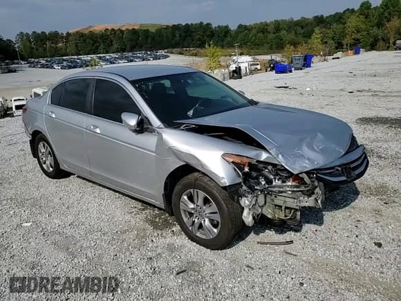 ✅ 2012 Honda Accord SE • VIN: 1HGCP2F65CA181662 • Lot: 81242645. Wystawiony na Copart z przebiegiem 195 659 mil. Bezpłatny archiwum sprzedaży aukcyjnych z USA i szczegółowy raport historii pojazdu na DreamBid. Zdjęcie 13.