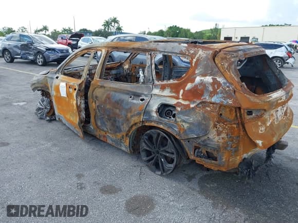 ✅ 2020 Hyundai Santa Fe Limited • VIN: 5NMS5CAA2LH179861 • Лот: 39727163. Опубликован ранее на IAAI с пробегом Не указан. Бесплатный доступ к архиву аукционных продаж из США и подробный отчёт об истории автомобиля на DreamBid. Изображение 3.