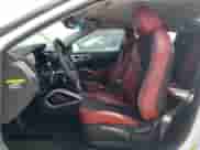 2012 Hyundai Veloster w/Red Int z VIN KMHTC6AD4CU055889, wystawiony jako Copart lot #62264394 z przebiegiem 138 504 mil mil oraz Szkoda całkowita • Salvage title. Historia ofert i sprzedaży dostępna na DreamBid. Obrazek 7.