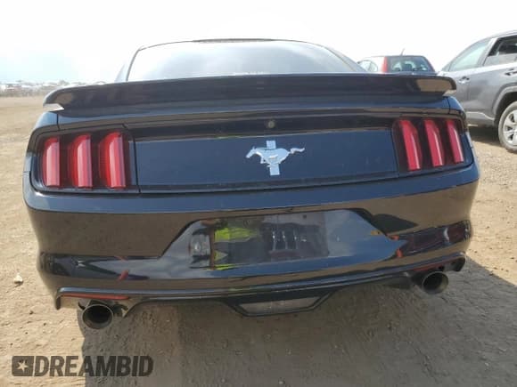 ✅ 2015 Ford Mustang V6 • VIN: 1FA6P8AMXF5314990 • Lot: 68679165. Listed on Copart with 125,870 mi. Free auction sales archive from the USA and detailed vehicle history report at DreamBid. Image 6.
