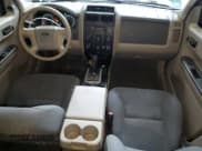 ✅ 2008 Ford Escape XLS • VIN: 1FMCU02Z18KC18571 • Lot: 93181235. Listed on Copart with 147,586 mi. Free auction sales archive from the USA and detailed vehicle history report at DreamBid. Image 8.