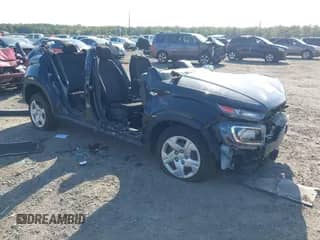 2020 Hyundai Venue SE с VIN KMHRB8A32LU039478, выставлен на аукционе IAAI как лот 43167660 с пробегом 57 652 миль миль и . История ставок и продаж доступна на DreamBid. Изображение 1.