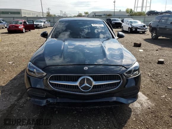 ✅ 2023 Mercedes-Benz C 300 • VIN: W1KAF4HB6PR069643 • Lot: 81419885. Wystawiony na Copart z przebiegiem 23 633 mil. Bezpłatny archiwum sprzedaży aukcyjnych z USA i szczegółowy raport historii pojazdu na DreamBid. Zdjęcie 5.