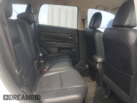 2016 Mitsubishi Outlander SE с VIN JA4AD3A35GZ025589, выставлен на аукционе Copart как лот 71300035 с пробегом 125 205 миль миль и Списание • Salvage title. История ставок и продаж доступна на DreamBid. Изображение 11.