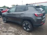 ✅ 2018 Jeep Compass Trailhawk • VIN: 3C4NJDDB7JT135762 • Lot: 42638780. Listed on IAAI with 122,868 mi. Free auction sales archive from the USA and detailed vehicle history report at DreamBid. Image 14.