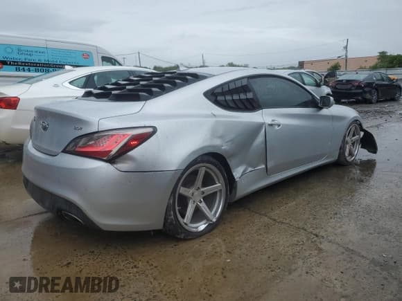 ✅ 2010 Hyundai Genesis Coupe • VIN: KMHHT6KD9AU036627 • Lot: 58550425. Wystawiony na Copart z przebiegiem 104 179 mil. Bezpłatny archiwum sprzedaży aukcyjnych z USA i szczegółowy raport historii pojazdu na DreamBid. Zdjęcie 3.
