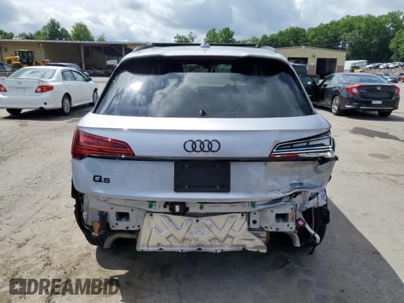 ✅ 2023 Audi Q5 S line Prestige • VIN: WA1FAAFY8P2007619 • Lot: 63027495. Wystawiony na Copart z przebiegiem Nie podano. Bezpłatny archiwum sprzedaży aukcyjnych z USA i szczegółowy raport historii pojazdu na DreamBid. Zdjęcie 6.