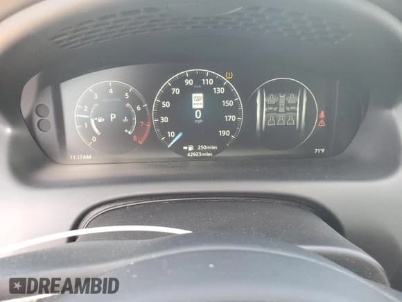 ✅ 2016 Jaguar XJ Portfolio • VIN: SAJWJ2GDXG8W03143 • Lot: 86467114. Listed on Copart with 42,923 mi. Free auction sales archive from the USA and detailed vehicle history report at DreamBid. Image 9.