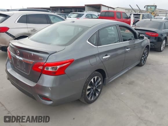 ✅ 2017 Nissan Sentra SL • VIN: 3N1AB7AP1HY368596 • Lot: 43743529. Listed on IAAI with 80,825 mi. Free auction sales archive from the USA and detailed vehicle history report at DreamBid. Image 4.