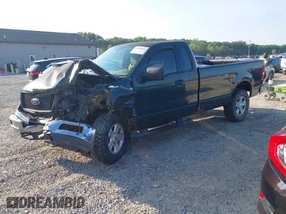 ✅ 2004 Ford F-150 XL • VIN: 1FTRF14W64NC65573 • Lot: 42793021. Listed on IAAI with 118,353 mi. Free auction sales archive from the USA and detailed vehicle history report at DreamBid. Image 2.