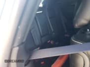 ✅ 2016 Dodge Challenger SRT 392 • VIN: 2C3CDZDJ9GH345353 • Lot: 58031254. Wystawiony na Copart z przebiegiem 40 965 mil. Bezpłatny archiwum sprzedaży aukcyjnych z USA i szczegółowy raport historii pojazdu na DreamBid. Zdjęcie 10.