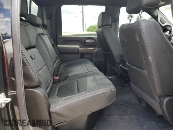 2022 Chevrolet Silverado 2500HD High Country z VIN 1GC4YREY7NF149717, wystawiony jako Copart lot #60214585 z przebiegiem 111 930 mil mil oraz Szkoda całkowita • Salvage title. Historia ofert i sprzedaży dostępna na DreamBid. Obrazek 10.