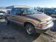 ✅ 2003 Chevrolet S-10 LS • VIN: 1GCCS19X338234927 • Лот: 86982184. Опубликован ранее на Copart с пробегом 162 809 миль. Бесплатный доступ к архиву аукционных продаж из США и подробный отчёт об истории автомобиля на DreamBid. Изображение 4.