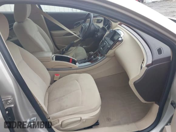 ✅ 2013 Buick LaCrosse • VIN: 1G4GA5E32DF334623 • Lot: 43528566. Listed on IAAI with 91,094 mi. Free auction sales archive from the USA and detailed vehicle history report at DreamBid. Image 5.