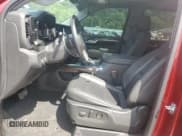 ✅ 2022 Chevrolet Silverado 1500 LT Trail Boss • VIN: 3GCUDFED9NG524318 • Lot: 68218825. Wystawiony na Copart z przebiegiem 43 149 mil. Bezpłatny archiwum sprzedaży aukcyjnych z USA i szczegółowy raport historii pojazdu na DreamBid. Zdjęcie 7.