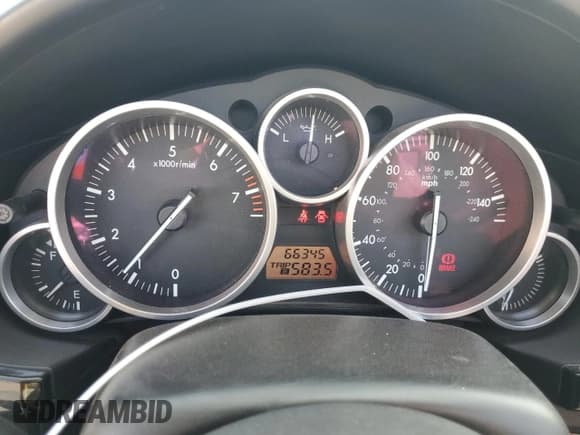 ✅ 2006 Mazda MX-5 Miata Touring • VIN: JM1NC25F960119471 • Lot: 63057975. Wystawiony na Copart z przebiegiem 66 345 mil. Bezpłatny archiwum sprzedaży aukcyjnych z USA i szczegółowy raport historii pojazdu na DreamBid. Zdjęcie 9.