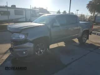 2020 Chevrolet Colorado 4WD Z71 z VIN 1GCGTDEN7L1229646, wystawiony jako Copart lot #90466855 z przebiegiem 46 493 mil mil oraz Szkoda całkowita • Salvage title. Historia ofert i sprzedaży dostępna na DreamBid. Obrazek 1.