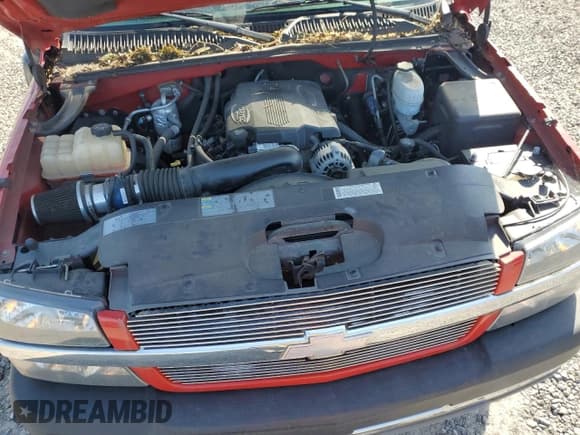 ✅ 2003 Chevrolet Silverado 2500HD LS • VIN: 1GCHK29G33E239431 • Lot: 54383905. Wystawiony na Copart z przebiegiem 71 232 mil. Bezpłatny archiwum sprzedaży aukcyjnych z USA i szczegółowy raport historii pojazdu na DreamBid. Zdjęcie 11.