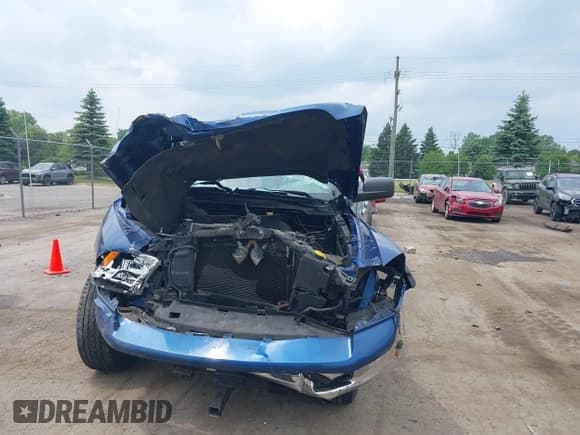 ✅ 2010 Dodge 1500 TRX • VIN: 1D7RV1GT2AS177174 • Lot: 42420900. Wystawiony na IAAI z przebiegiem 97 358 mil. Bezpłatny archiwum sprzedaży aukcyjnych z USA i szczegółowy raport historii pojazdu na DreamBid. Zdjęcie 12.