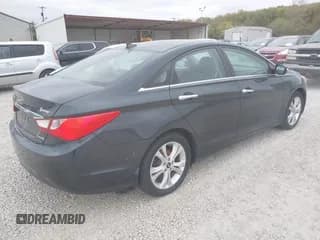 ✅ 2013 Hyundai Sonata SE • VIN: 5NPEC4AC5DH643465 • Lot: 43523397. Listed on IAAI with 165,379 mi. Free auction sales archive from the USA and detailed vehicle history report at DreamBid. Image 4.