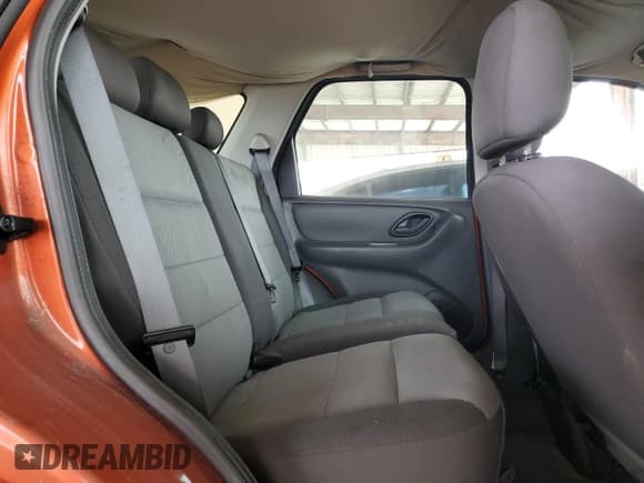 ✅ 2006 Ford Escape XLS • VIN: 1FMYU02Z56KA57547 • Лот: 71889005. Опубликован ранее на Copart с пробегом 48 189 миль. Бесплатный доступ к архиву аукционных продаж из США и подробный отчёт об истории автомобиля на DreamBid. Изображение 10.