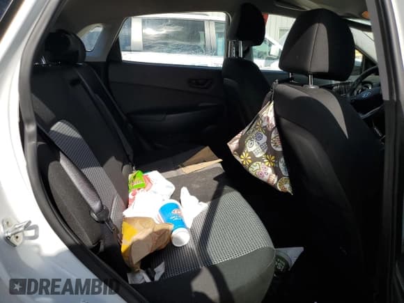 ✅ 2019 Hyundai Kona SE • VIN: KM8K12AA6KU303851 • Лот: 60216244. Опубликован ранее на Copart с пробегом 93 949 миль. Бесплатный доступ к архиву аукционных продаж из США и подробный отчёт об истории автомобиля на DreamBid. Изображение 11.