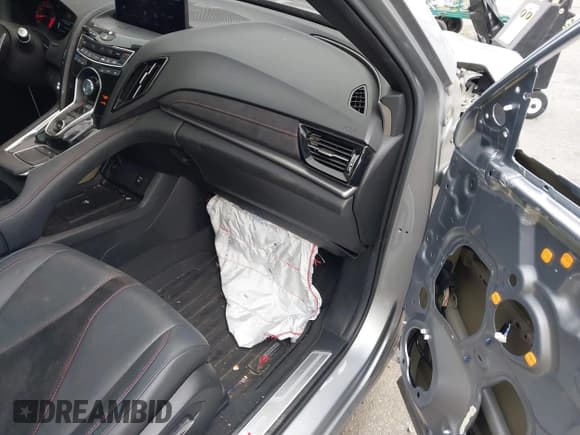 ✅ 2023 Acura RDX w/A-Spec Package • VIN: 5J8TC2H65PL021915 • Lot: 43173523. Wystawiony na IAAI z przebiegiem 27 276 mil. Bezpłatny archiwum sprzedaży aukcyjnych z USA i szczegółowy raport historii pojazdu na DreamBid. Zdjęcie 5.