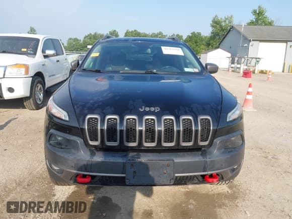✅ 2017 Jeep Cherokee Trailhawk • VIN: 1C4PJMBB5HW581070 • Лот: 42783250. Опубликован ранее на IAAI с пробегом 171 128 миль. Бесплатный доступ к архиву аукционных продаж из США и подробный отчёт об истории автомобиля на DreamBid. Изображение 13.