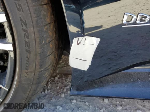 ✅ 2020 Aston Martin DBS Superleggera • VIN: SCFRMHAV0LGR01516 • Lot: 46244595. Wystawiony na Copart z przebiegiem Nie podano. Bezpłatny archiwum sprzedaży aukcyjnych z USA i szczegółowy raport historii pojazdu na DreamBid. Zdjęcie 12.