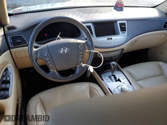 2009 Hyundai Genesis с VIN KMHGC46E69U037121, выставлен на аукционе Copart как лот 76531804 с пробегом 154 794 миль миль и Списание • Salvage title. История ставок и продаж доступна на DreamBid. Изображение 8.