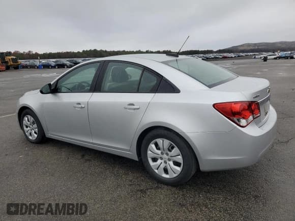 ✅ 2015 Chevrolet Cruze LS • VIN: 1G1PA5SG6F7105332 • Lot: 92166505. Listed on Copart with 58,376 mi. Free auction sales archive from the USA and detailed vehicle history report at DreamBid. Image 2.