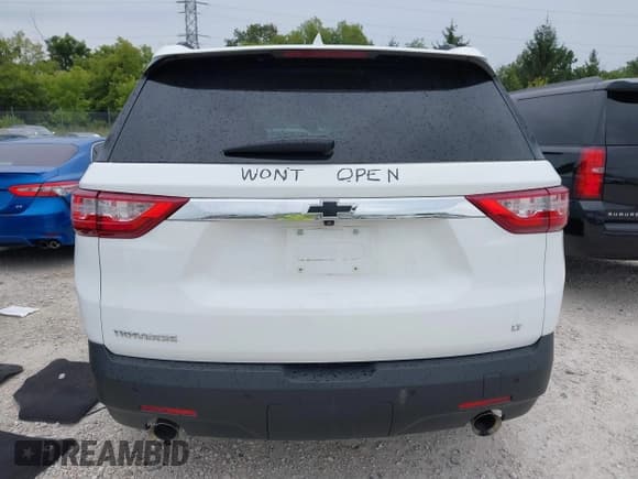 ✅ 2020 Chevrolet Traverse LT Cloth • VIN: 1GNERGKW2LJ325809 • Lot: 43118959. Listed on IAAI with Not provided. Free auction sales archive from the USA and detailed vehicle history report at DreamBid. Image 16.