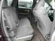 2009 Chevrolet Traverse LS z VIN 1GNEV13D09S166300, wystawiony jako Copart lot #81722235 z przebiegiem 104 140 mil mil oraz Szkoda całkowita • Salvage title. Historia ofert i sprzedaży dostępna na DreamBid. Obrazek 11.