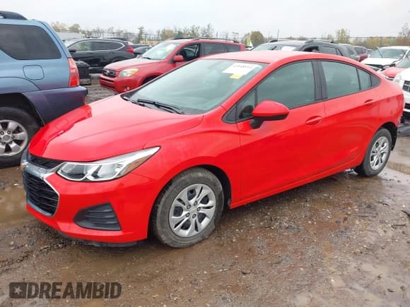 ✅ 2019 Chevrolet Cruze LS • VIN: 1G1BC5SM1K7134502 • Lot: 43548914. Listed on IAAI with 43,467 mi. Free auction sales archive from the USA and detailed vehicle history report at DreamBid. Image 18.