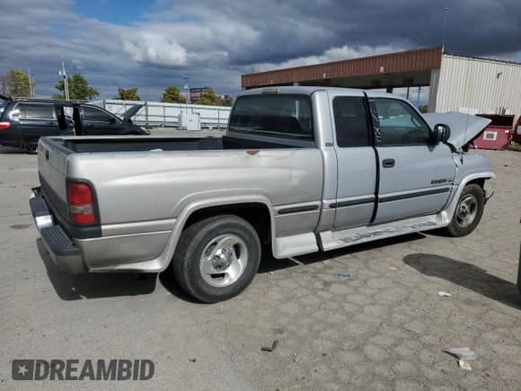 1999 Dodge 1500 с VIN 1B7HC13Z0XJ587556, выставлен на аукционе Copart как лот 76167934 с пробегом 80 107 миль миль и Списание • Salvage title. История ставок и продаж доступна на DreamBid. Изображение 3.