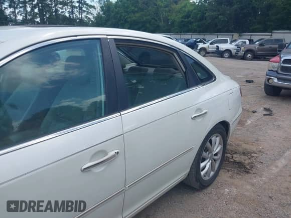 2006 Hyundai Azera SE с VIN KMHFC46F66A098423, выставлен на аукционе IAAI как лот 42519025 с пробегом Не указан миль и . История ставок и продаж доступна на DreamBid. Изображение 6.