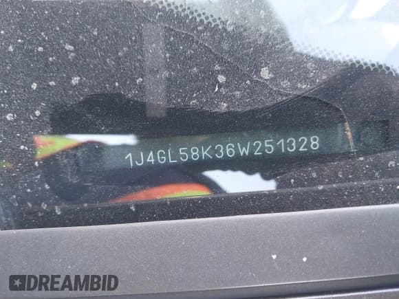 ✅ 2006 Jeep Liberty Limited • VIN: 1J4GL58K36W251328 • Lot: 43626602. Listed on IAAI with 226,550 mi. Free auction sales archive from the USA and detailed vehicle history report at DreamBid. Image 9.